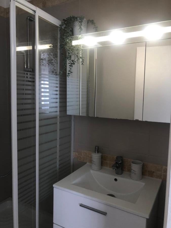 Joli Studio Centre-Ville Draguignan Extérieur photo